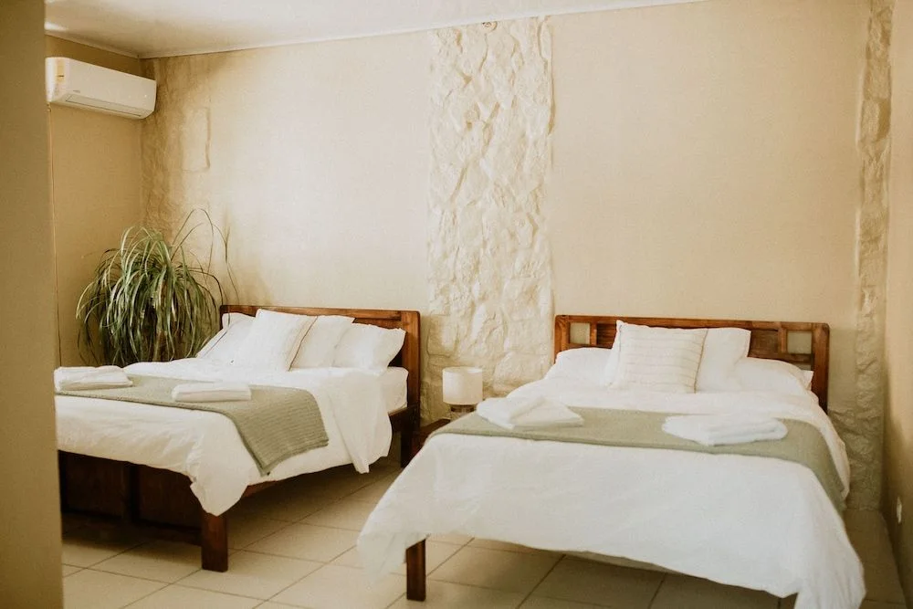 El Castillo bungalow room, photo 1